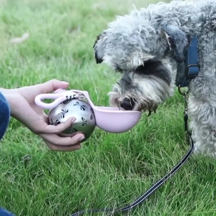 Pet Travel Water Cup Spherical Outlet Design Water Dispenser for Dogs Cats No Leak Foldable Portable Walking Drinking Feeder